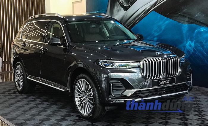 bmw-x7-2021-1