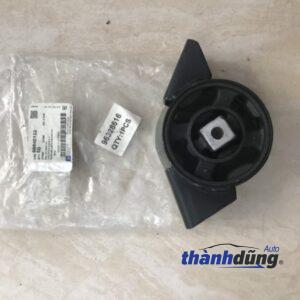 Chân Máy Sau Daewoo Magnus 2005 – Mã 96328616