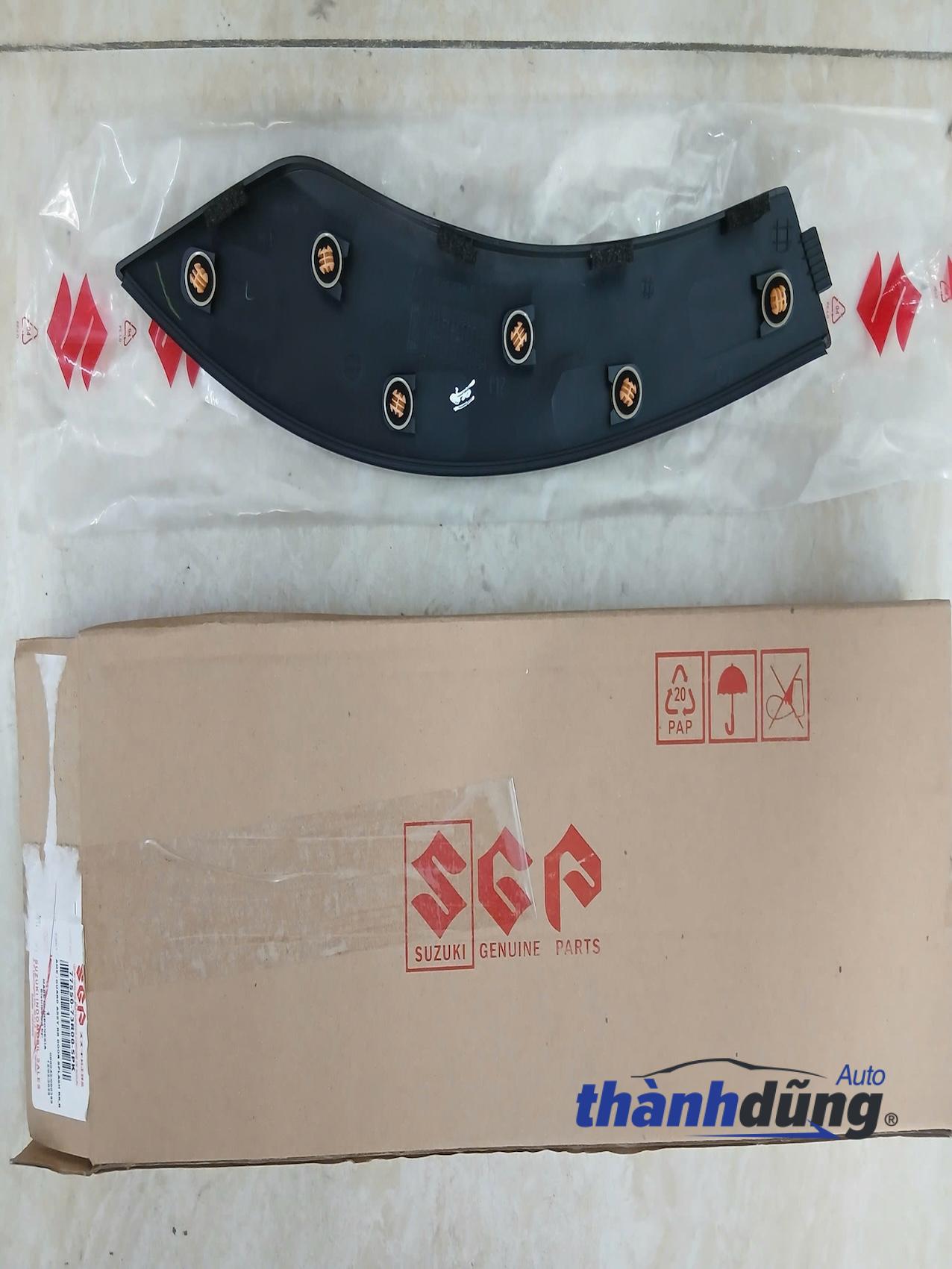 ỐP PHỒNG CÁNH CỬA SUZUKI XL7 2020-2024 | 7755073R005PK