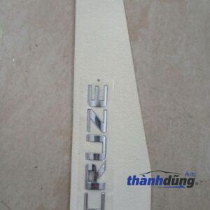 BIỂU TƯỢNG CHỮ CRUZE CỐP HẬU CHEVROLET CRUZE | 96880034