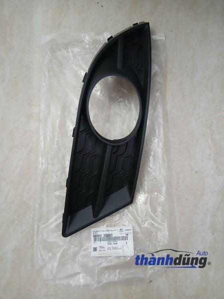 ỐP ĐÈN SƯƠNG MÙ PHẢI HYUNDAI AVANTE | 865642Q000