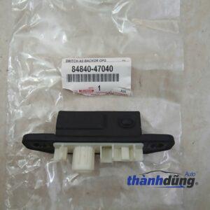 CÔNG TẮC MỞ CỐP HẬU XE TOYOTA COROLLA 2021 | 8484047040